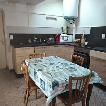 maison mitoyenne à 50 m de la mer à Piriac - 1800 m du centre